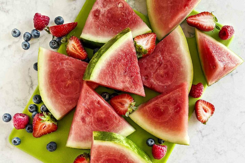 The Healthiest Fruits To Eat, According to the Pros – Real Simple