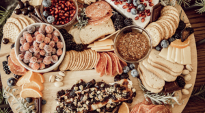 20 Dazzling Holiday Charcuterie Boards to Make This Year – Tinybeans
