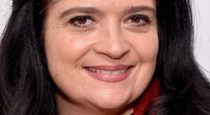 The Foods Alex Guarnaschelli Craved When She Was Pregnant – Mashed