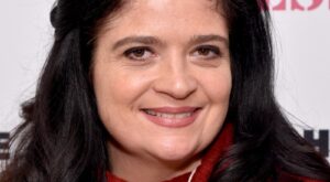 Here’s What Alex Guarnaschelli Really Made For The US Open Menu – Mashed