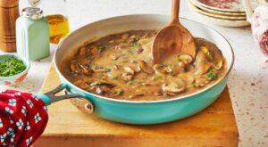 Best Mushroom Gravy Recipe – How to Make Mushroom Gravy – The Pioneer Woman