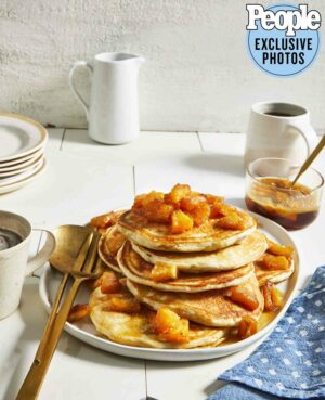Gordon Ramsay’s Pancakes With Caramelized Pineapple & Rum … – PEOPLE