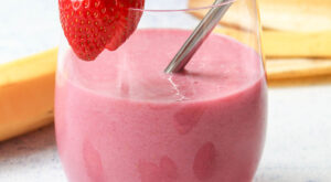 Strawberry banana smoothie recipe (without yogurt)