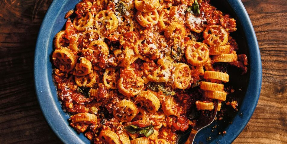 3 Pasta Dishes You Can Make with Ingredients You Already Have – Oprah Mag
