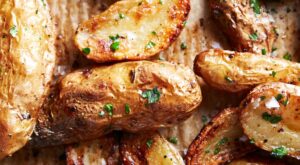 Easy Roasted Fingerling Potatoes Recipe (With Garlic Butter) | Kitchn – The Kitchn