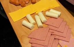 Mom Attempts A Charcuterie Board 😳😅 | kitchen, charcuterie | Mom is back in the kitchen and this time she’s making a … – Facebook