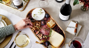 Holiday Hosting: The Perfect Simplified Cheese Board – Foley Food and Wine Society