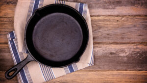 The Ultimate Guide To Cast-Iron Cookware – The Daily Meal