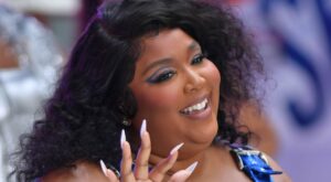 Lizzo Gives “Nature’s Cereal” a Cozy Winter Refresh: “It’s Literally So Good” – POPSUGAR