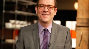 Ted Allen Talks to Fans of Chopped on Facebook