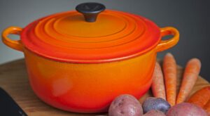 The Best Enameled Cast Iron Dutch Oven | Don’t Waste Your Money