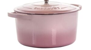 Crock-Pot Artisan 7 qt. Enameled Cast Iron Dutch Oven in Blush Pink 985118099M – The Home Depot
