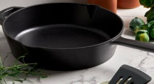 The Advantages of Enameled Cast Iron and Raw Cast Iron Cookware