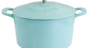 MARTHA STEWART 7 qt. Round Turquoise Enameled Cast Iron Dutch Oven with Lid 985117931M – The Home Depot