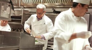 Geoffrey Zakarian’s restaurants in NYC | Nyc restaurants, Celebrity chefs, Restaurant