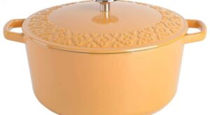 Spice BY TIA MOWRY Savory Saffron 6 qt. Enameled Cast Iron Dutch Oven with Lid in Honey Gold 985118444M – The Home Depot