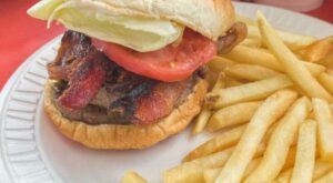This Iconic North Carolina Restaurant Serves Some of the Best Burgers in the State | Travel Maven | NewsBreak Original