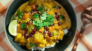 Kabocha Squash Red Curry | Recipe | Kabocha squash, Vegetarian entrees, Coconut milk soup
