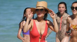 Giada de Laurentiis Takes 20 Supplements A Day – See Her Sizzle At The Beach