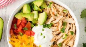 THE BEST INSTANT POT CHICKEN BURRITO BOWLS STORY