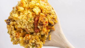 Spicy Italian Sausage, Chestnut & Cornbread Dressing | Geoffrey Zakarian | This spicy Italian sausage, chestnut + cornbread dressing is a Chef Geoffrey Zakarian’s family favorite! 

GET HIS RECIPE > https://rach.tv/2D1NHNA | By Rachael Ray Show | Facebook