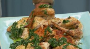 How to Make Geoffrey’s Roasted Split Chicken with Dill Salsa Verde | This salsa verde is a big DILL! You’ll put it on everything — especially roasted chicken! 💚🌿

Watch Geoffrey Zakarian on #TheKitchen > Saturdays at… | By Food Network | Facebook