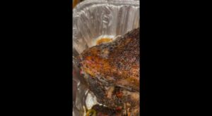 Easiest, Juciest & Tastiest 3 Ingredient Pulled Pork Ever!

order everything at 
http://www.mauroprovisions.com 
MauroProvisions

Black Powder Rubbed… | By Jeff Mauro | Facebook