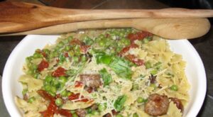 Giada’s Sausage, Artichoke & Sun-Dried Tomato Pasta
