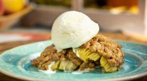 Food Network – Hasselback Apples | Facebook | By Food Network | Potatoes aren’t the only thing you can hasselback! We found your new favorite fall dessert.

#TheKitchen with Jeff Mauro, Saturdays @ 11a|10c.

Get the…