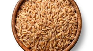 What Is Farro, And What Does It Taste Like? – The Daily Meal