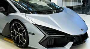 Selling Emotion: The Lamborghini Revuelto Story