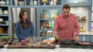 Jeff’s All-in-One Salmon Dinner | This all-in-one salmon dinner is shockingly simple to make… and really, REALLY good 💯💯

Don’t miss Jeff Mauro on #TheKitchen, Saturdays at 11a|10c!… | By Food Network | Facebook