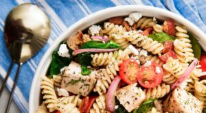 This Chicken Pasta Salad Is Loaded With Fresh Ingredients