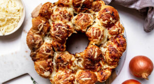 Best French Onion Monkey Bread Recipe | Food Network Canada