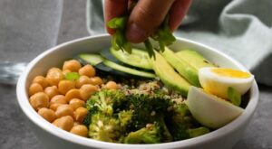 Green Goddess Quinoa Bowl | Yum! This Green Goddess Quinoa Bowl is perfect for when you are craving a light, yet still satisfying bowl of comfort food. Check out how easy it is to… | By Goya Foods | Facebook