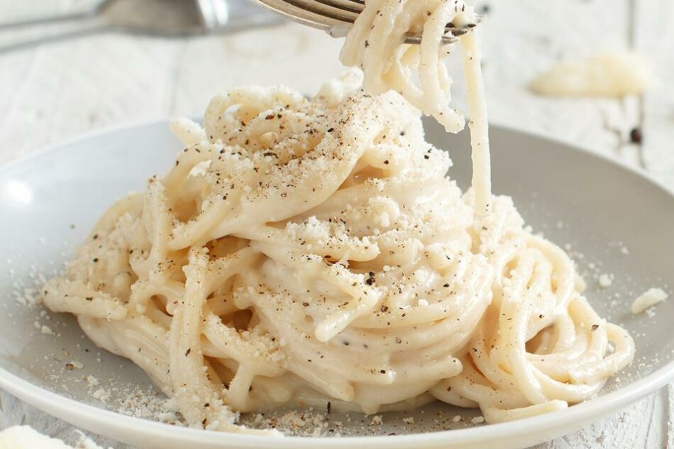 3-Ingredient Cacio e Pepe Recipe: The Pasta Recipe You’ve Heard About | Went Viral | 30Seconds Food