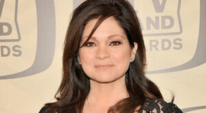 Fans Rally Around Valerie Bertinelli After Hearing Upsetting News About Food Network Show