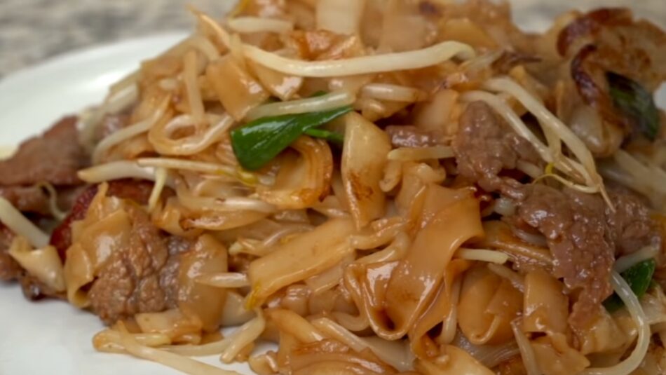 Easy Beef Chow Fun Recipe | Recipes.net