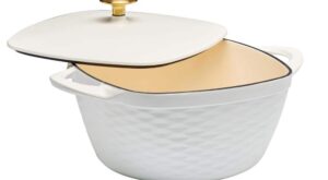 Tramontina Prisma 7 qt. Enameled Cast Iron Covered Square Dutch Oven – Matte White 80131/107DS – The Home Depot