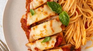 Easy Chicken Parmesan – The Cheese Knees