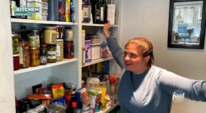 GZ, Jeff and Alex Show Off Their Pantries | Take a peek inside the home pantries of Geoffrey Zakarian, Jeff Mauro + Alex Guarnaschelli to see how they stay organized (or not!), and what ingredients… | By Food Network | Facebook