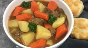 Paula Deen’s Old-Time Beef Stew Recipe