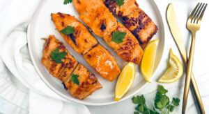 5-Ingredient Grilled Salmon Recipe – The Daily Meal