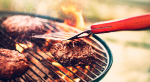 20 Tips You Need For Grilling The Ultimate Burgers This Summer – Tasting Table