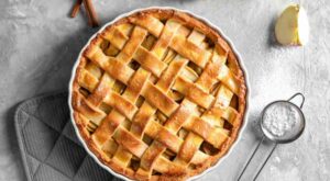 Calories in Gluten Free Chicken Mushroom Pie by The Health Food Co. and Nutrition Facts | MyNetDiary.com