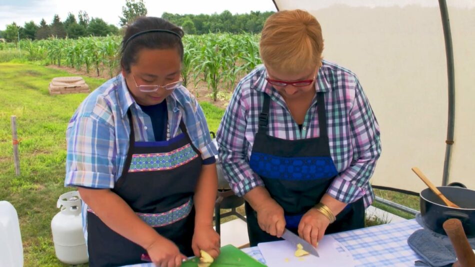 PBS celebrity chef Lidia Bastianich celebrates Wausau-area Hmong culture, food, traditions