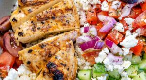The BEST Healthy Greek Chicken Bowl