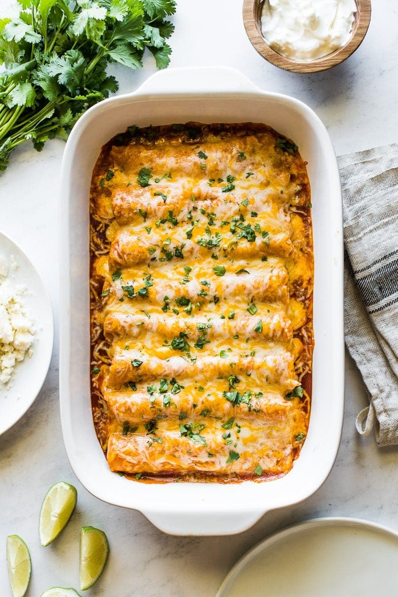 Easy Chicken Enchiladas {Ready in 30 Minutes!} – Isabel Eats