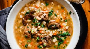 Munchkin Time – Super Easy Beef and Barley Soup Recipe 🍲🍲🍲…