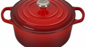 Le Creuset 3.5-Qt. Signature Enameled Cast Iron Round Dutch Oven | The Shops at Willow Bend
